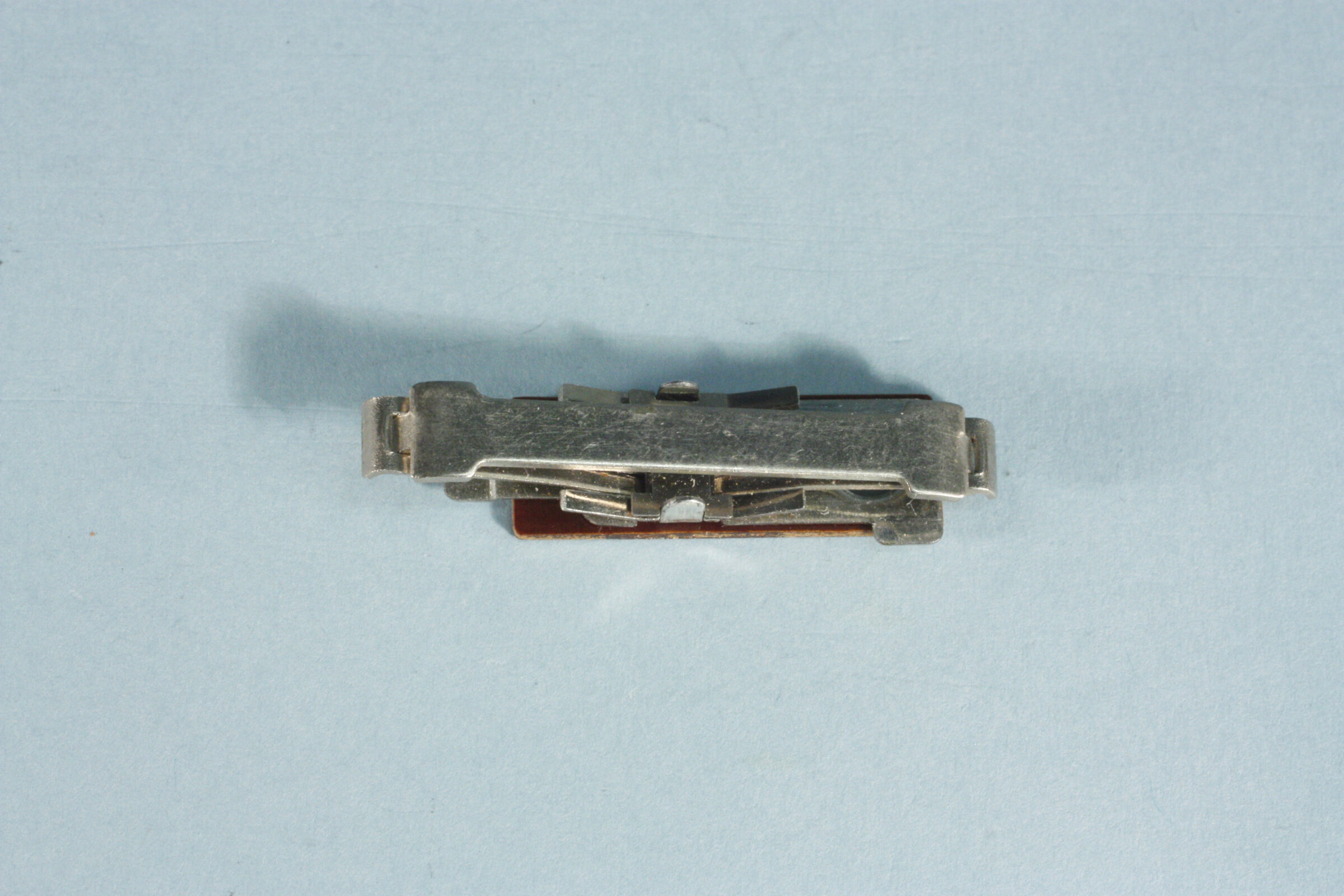 Ski slider with special mechanism