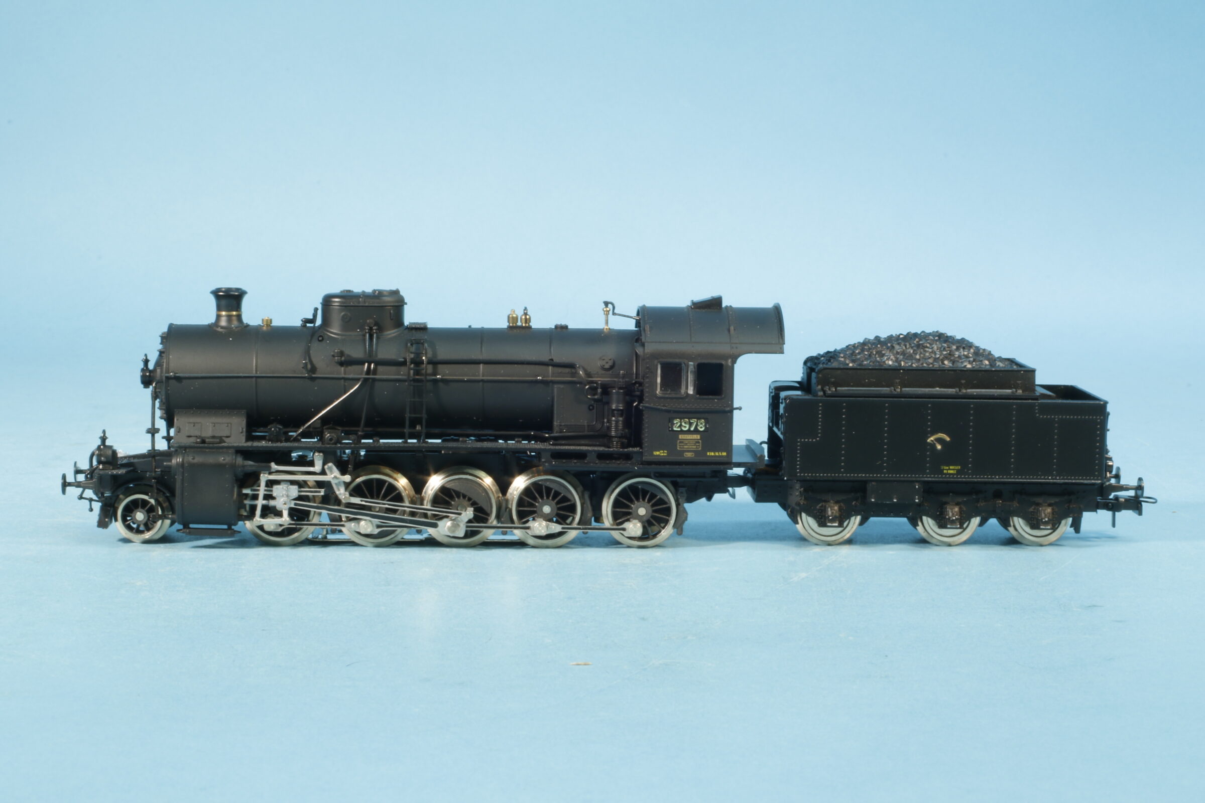 Roco 14111A, 1´E Schlepptenderlokomotive mit dreiachsigem Tender, schwarz. – Bild 5